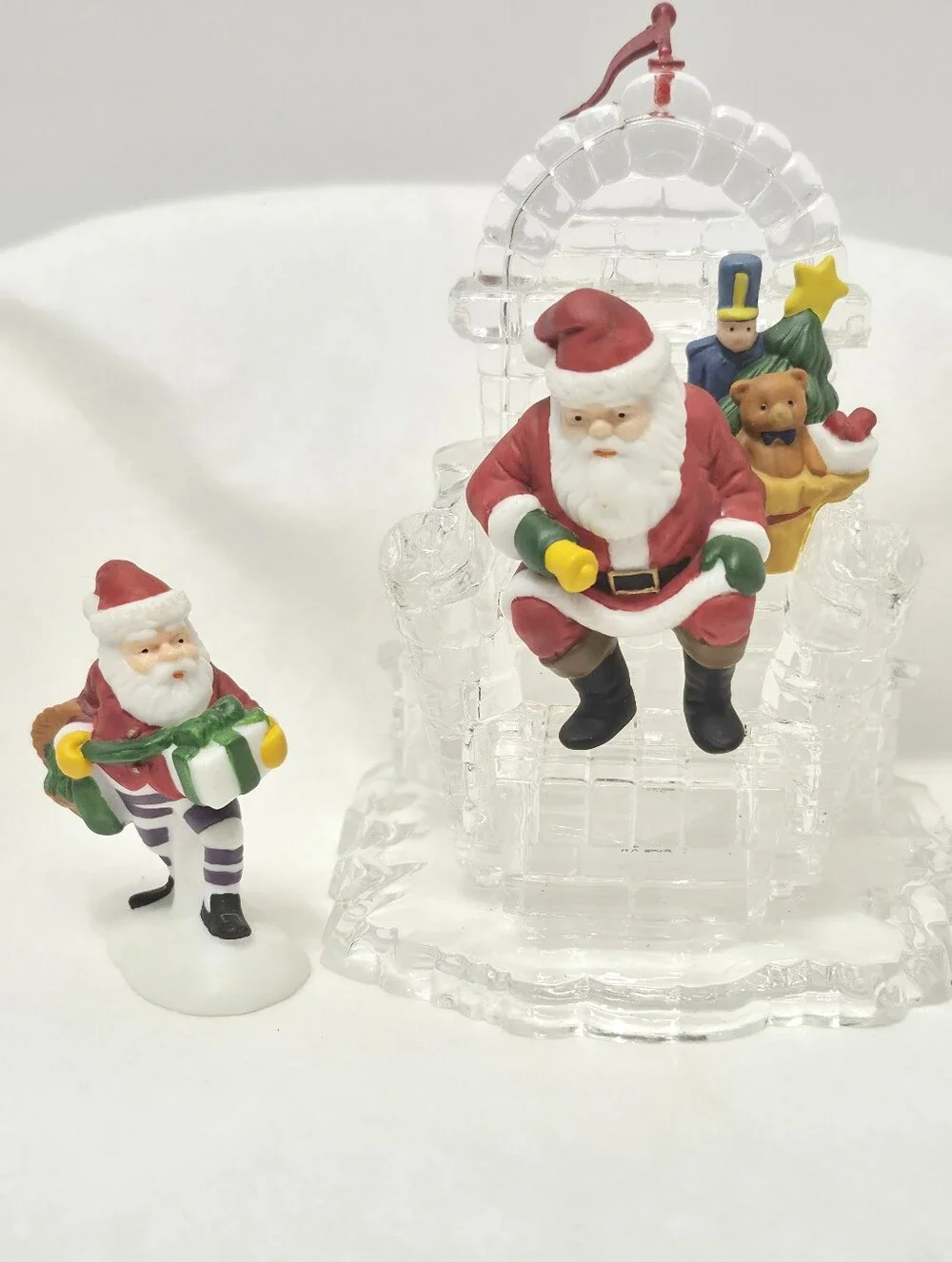 New Department 56 Hertitage village collection * I'll need nore toys*